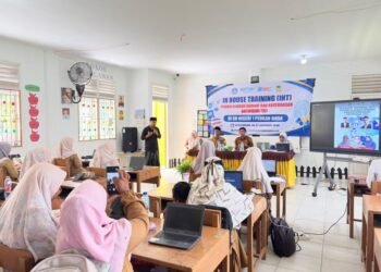 Disdikbud Aceh Besar Gelar IHT Pembelajaran Koding dan AI di SDN 1 Peukan Bada