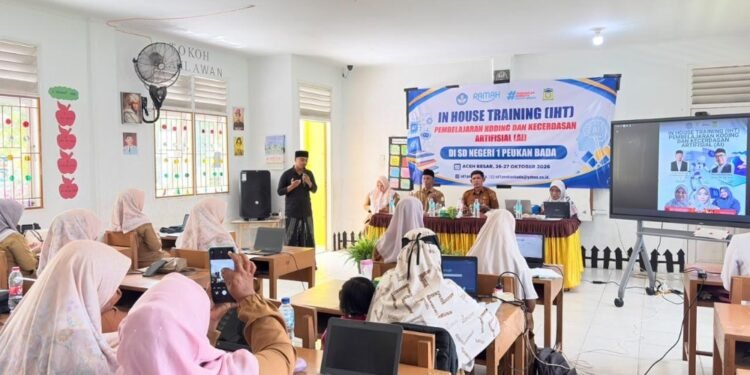 Disdikbud Aceh Besar Gelar IHT Pembelajaran Koding dan AI di SDN 1 Peukan Bada